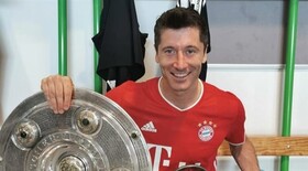 لواندوفسکی: جایزه بهترین بازیکن فصل بوندسلیگا بسیار ارزشمند است