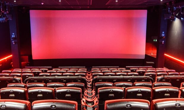 تاخیر در بازگشایی بزرگترین سینماهای زنجیره‌ای بریتانیا 