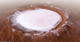 تصویر کارت پستالی مریخ برای تعطیلات زمستانی