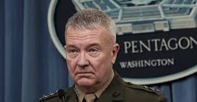 فرمانده سنتکام: واشنگتن تمایلی به جنگ با ایران ندارد