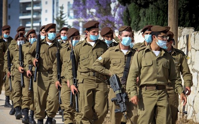 ابتلای ۳۵۰ نظامی اسرائیلی به کرونا و قرنطینه ۱۰ هزار سرباز ارتش/ رئیس ستاد ارتش قرنطینه شد