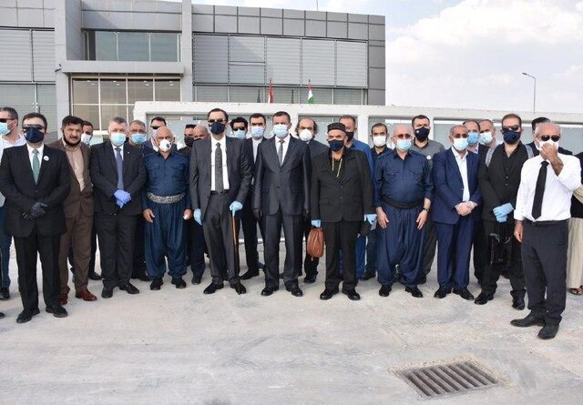 شرکت سرکنسول ایران در سلیمانیه، در مراسم استقبال رسمی از پیکر رهبر طریقت قادری