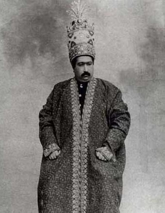 شاهی که گریخت