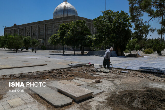 وقتی قبرستان تاریخی شبیه زمین فوتبال میشود
 وقتی قبرستان تاریخی شبیه زمین فوتبال میشود