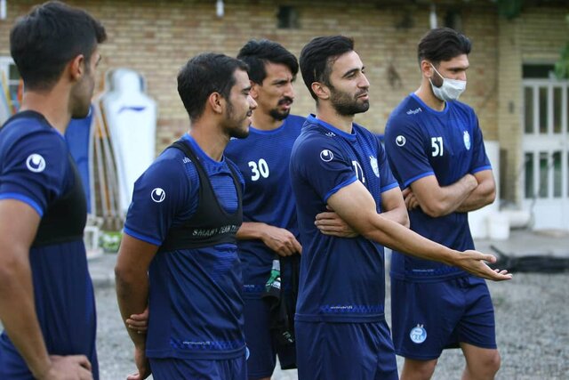 معاون وزیر ورزش: سرمربی استقلال در چند روز آینده انتخاب می‌شود