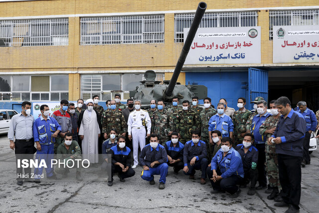 دریادار سیاری: درصد بالایی از تجهیزات ارتش در داخل تولید می‌شوند