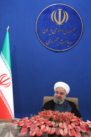 نشست تولیدکنندگان و فعالان صنایع پتروشیمی و فولاد کشور با رییس جمهور