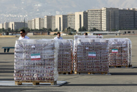 بارگیری محموله بشردوستانه به لبنان از سوی جمعیت هلال احمر ایران.