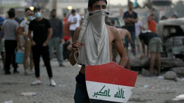 معترضان عراقی ساختمان استانداری بغداد را محاصره کردند