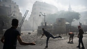 التهاب در مرکز بیروت؛ آتش‌سوزی نزدیک مقر پارلمان لبنان و یورش مجدد به برخی وزارتخانه‌ها