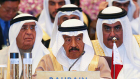 نخست‌وزیر بحرین به یک سفر خارجی مبهم رفت