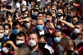 بررسی نحوه انتشار ویروس کرونا در تجمعات
