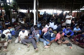 بیش از ۱۶۰۰ روهینجایی به یک جزیره دورافتاده در بنگلادش منتقل شدند