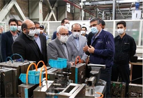 استخدام ۶۰۰ نفر از مددجویان کمیته امداد در مجموعه تولیدی کروز
