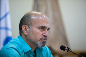  حمید فروتن در نشست خبری چهارمین دوره نشان عکس سال مطبوعاتی ایران