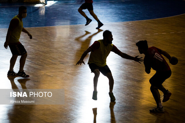 سرمربی تیم ملی هندبال جوانان: به کادر فنی بیشتر از بازیکنان شوک وارد شد سرمربی تیم ملی هندبال جوانان: به کادر فنی بیشتر از بازیکنان شوک وارد شد