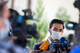محمدجواد آذری‌جهرمی وزیر ارتباطات در جمع خبرنگاران در حاشیه جلسه هیات دولت 