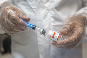 آماده سازی داروی رمدسیویر در بیمارستان کامکار قم در وضعیت سیاه کرونا
