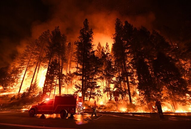وقوع ۷۸۶۰ آتش‌سوزی در کالیفرنیای آمریکا