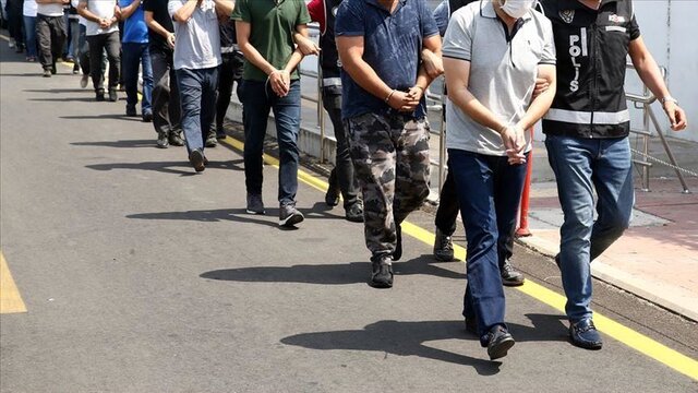 بازداشت دوباره ۹۴ نظامی سابق مرتبط با فتو در ترکیه