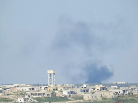 حمله موشکی القاعده به غیر نظامیان در حومه حماة و پاسخ توپخانه‌ای ارتش سوریه