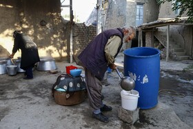 مراسم شیره‌پزی در همه روستاهای ملایر انجام می‌شود اما اگر گذرتان به «مانیزان» بیفتد می‌توان این مراسم را به خوبی مشاهده کرد و از آن لذت برد. در واقع مانیزان پایتخت شیره انگور است و این روستا در دهستان جوزان قرار دارد.