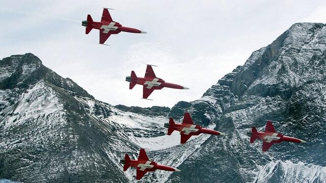 سوئیسی‌ها به خرید هواپیماهای جنگی آری گفتند