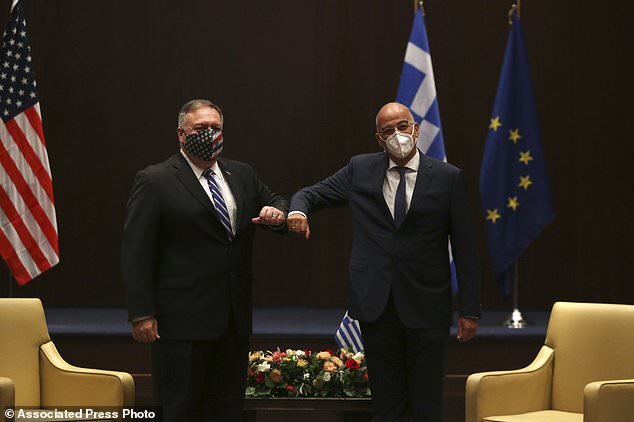 پامپئو با وزیر خارجه یونان دیدار کرد