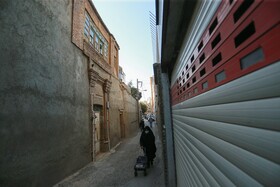  «چمن» محله حاجی؛ در این چمنها افراد امینی بودند که مردم به آنها مراجعه کرده و بهنگام سفر امانات خود را به آنها می‌سپردند و پس از بازگشت از سفر، امانات خود را پس می‌گرفتند.