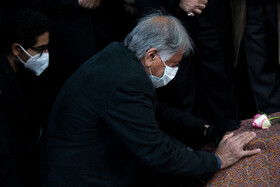 مراسم اقامه نماز بر پیکر محمدرضا شجریان