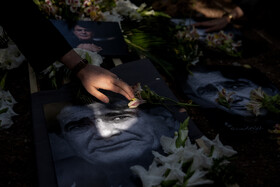 مراسم خاکسپاری پیکر محمدرضا شجریان در محوطه آرامگاه فردوسی واقع در توس