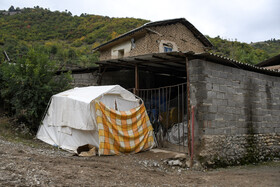 وضعیت اسکان مردم روستای قورچای، شهرستان رامیان استان گلستان یک ماه پس از  وقوع زلزله