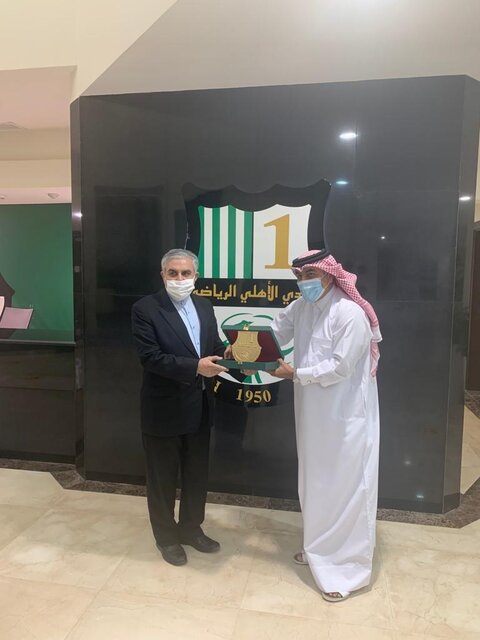 بازدید سفیر ایران از باشگاه «الاهلی» قطر بازدید سفیر ایران از باشگاه «الاهلی» قطر