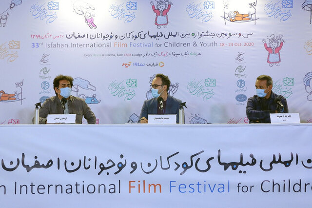 منابع مالی سینمای ایران صرف ساخت فیلم‌هایی می‌شود که قابل بیان نیست