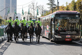 رژه یگان ویژه اسب سوار نیروی انتظامی