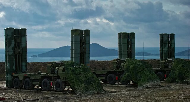 وزیر دفاع ترکیه: به بررسی و آماده‌سازی اس-۴۰۰ ادامه می‌دهیم