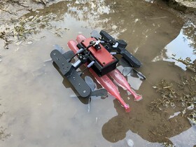 رباتی که با الهام از مارمولک روی آب راه می‌رود