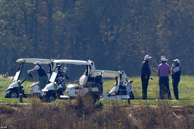 واکنش‌ها به گلف بازی کردن ترامپ در زمان اعلام پیروزی بایدن