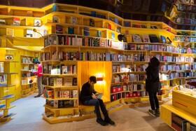 کتابفروشی‌های انگلستان نباید تعطیل باشند