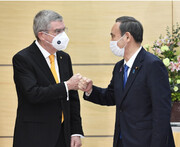 اطمینان باخ و نخست‌وزیر ژاپن از برگزاری المپیک در سال ۲۰۲۱