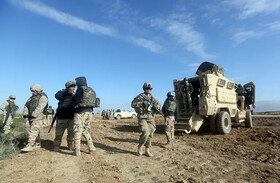 کاروان ائتلاف آمریکایی در جنوب عراق هدف انفجار قرار گرفت