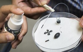 تبدیل قرص به ربات با کمک یک اسپری مغناطیسی