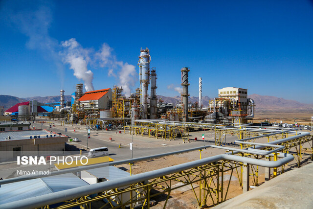 عکس خبر تزئینی است بهره برداری از فاز اول پتروشیمی گچساران سال ۱۴۰۰