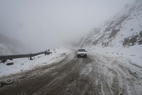 بارش برف و باران در جاده‎های ۲۱ استان