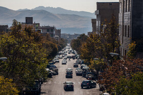 محله تهرانپارس از قسمت شرقی به خیابان سلطانی منتهی می‌شود.
