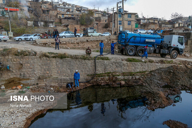 زندگی با بوی نفت در سرخون