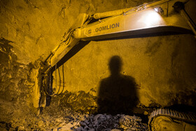 بازدید رئیس سازمان برنامه و بودجه و رئیس بنیاد مستضعفان از فاز دوم آزادراه تهران - شمال