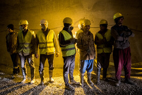 بازدید رئیس سازمان برنامه و بودجه و رئیس بنیاد مستضعفان از فاز دوم آزادراه تهران - شمال