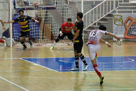 دیدار تیم‌های فوتسال گیتی پسند اصفهان و کراپ الوند قزوین