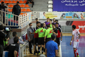 دیدار تیم‌های فوتسال گیتی پسند اصفهان و کراپ الوند قزوین